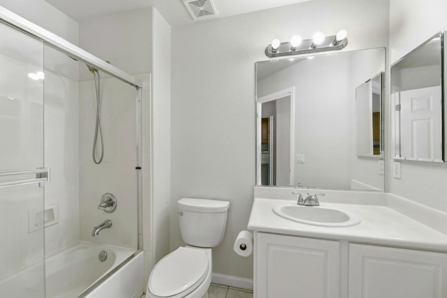 Detail Gallery Image 28 of 42 For 3111 White Riesling Pl, San Jose,  CA 95135 - 3 Beds | 2 Baths