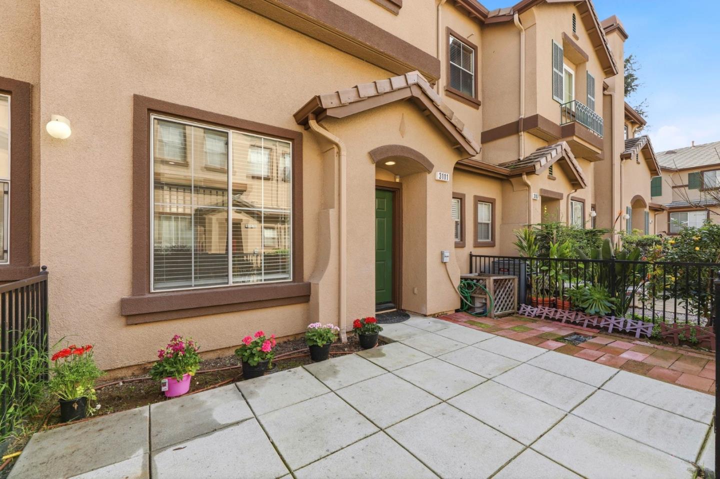 Detail Gallery Image 4 of 42 For 3111 White Riesling Pl, San Jose,  CA 95135 - 3 Beds | 2 Baths