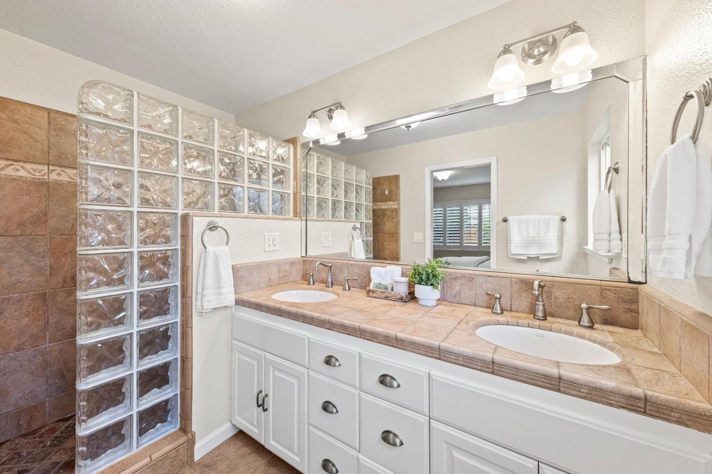 Detail Gallery Image 31 of 49 For 2320 Mazzaglia Ave, San Jose,  CA 95125 - 3 Beds | 2/1 Baths