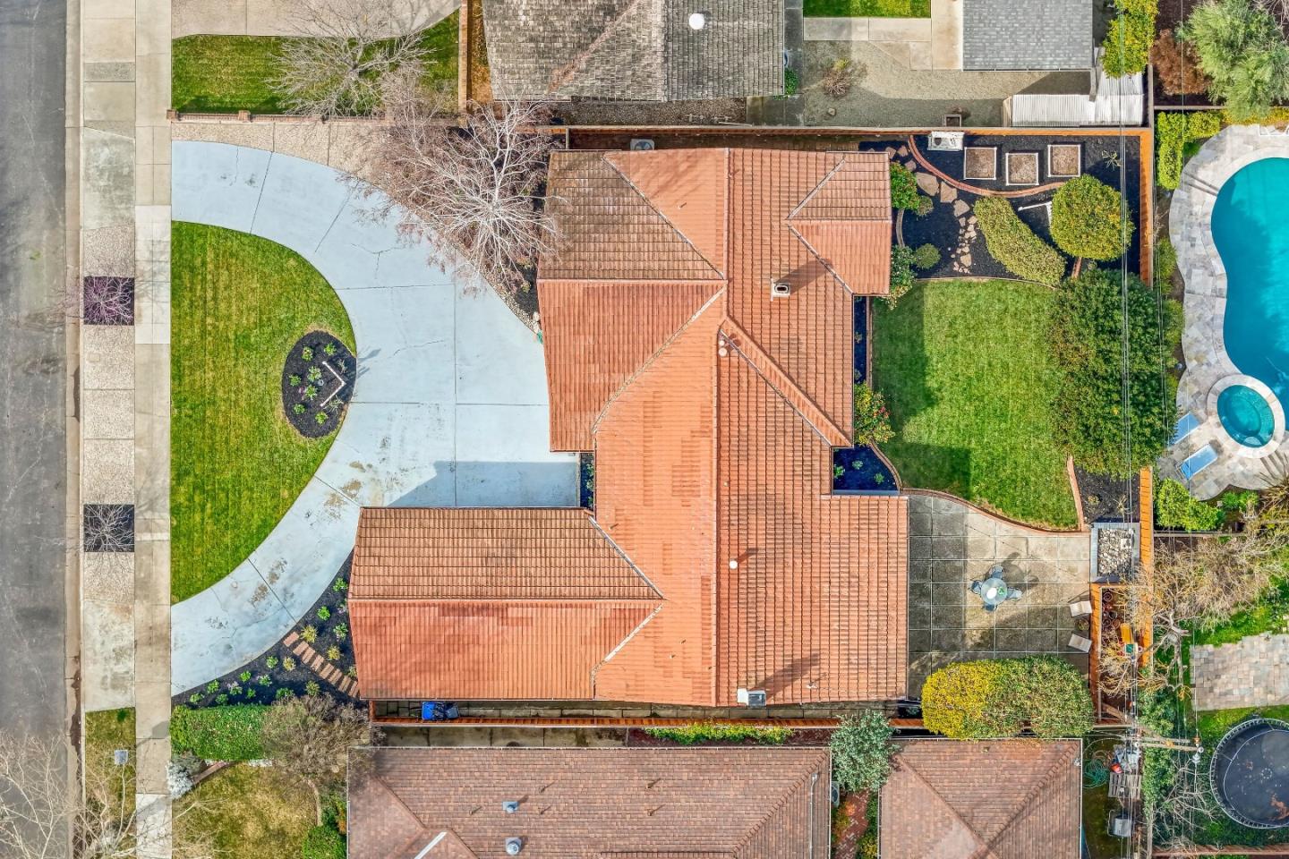 Detail Gallery Image 41 of 49 For 2320 Mazzaglia Ave, San Jose,  CA 95125 - 3 Beds | 2/1 Baths