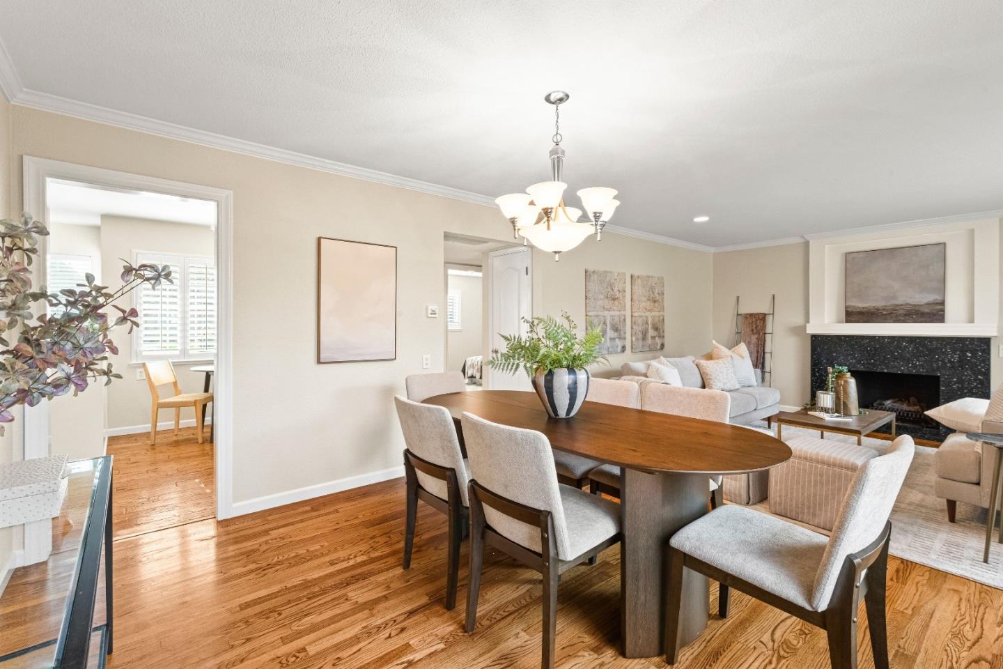 Detail Gallery Image 8 of 49 For 2320 Mazzaglia Ave, San Jose,  CA 95125 - 3 Beds | 2/1 Baths