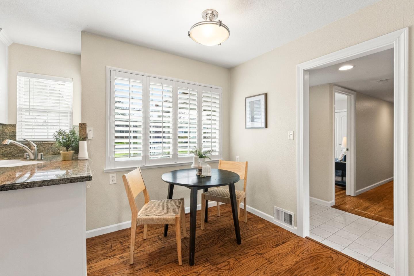 Detail Gallery Image 9 of 49 For 2320 Mazzaglia Ave, San Jose,  CA 95125 - 3 Beds | 2/1 Baths