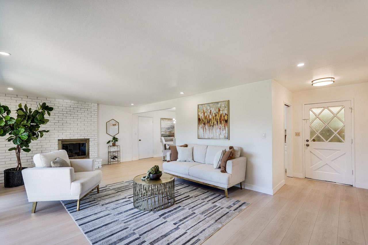 Detail Gallery Image 35 of 71 For 570-572 La Conner Dr, Sunnyvale,  CA 94087 - 5 Beds | 4 Baths