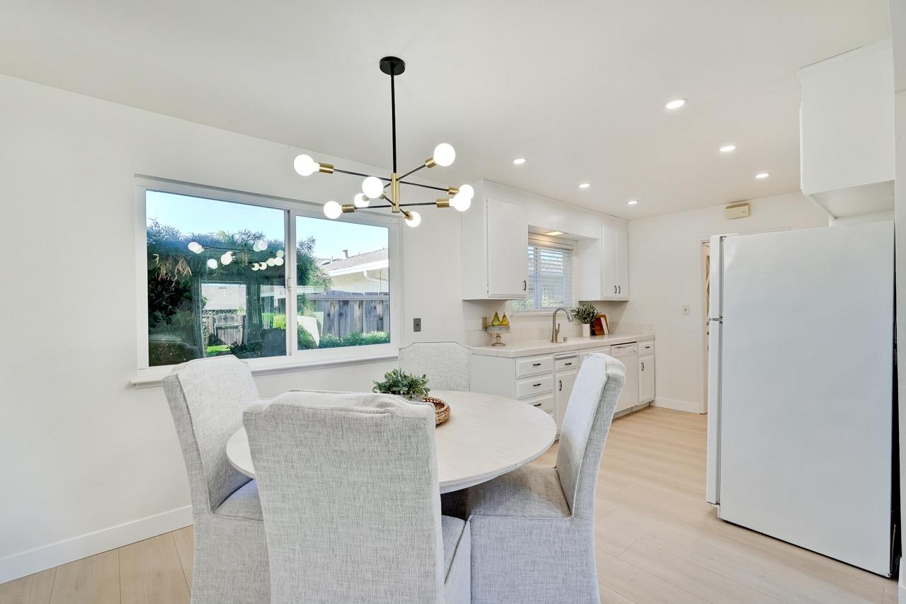 Detail Gallery Image 45 of 71 For 570-572 La Conner Dr, Sunnyvale,  CA 94087 - 5 Beds | 4 Baths