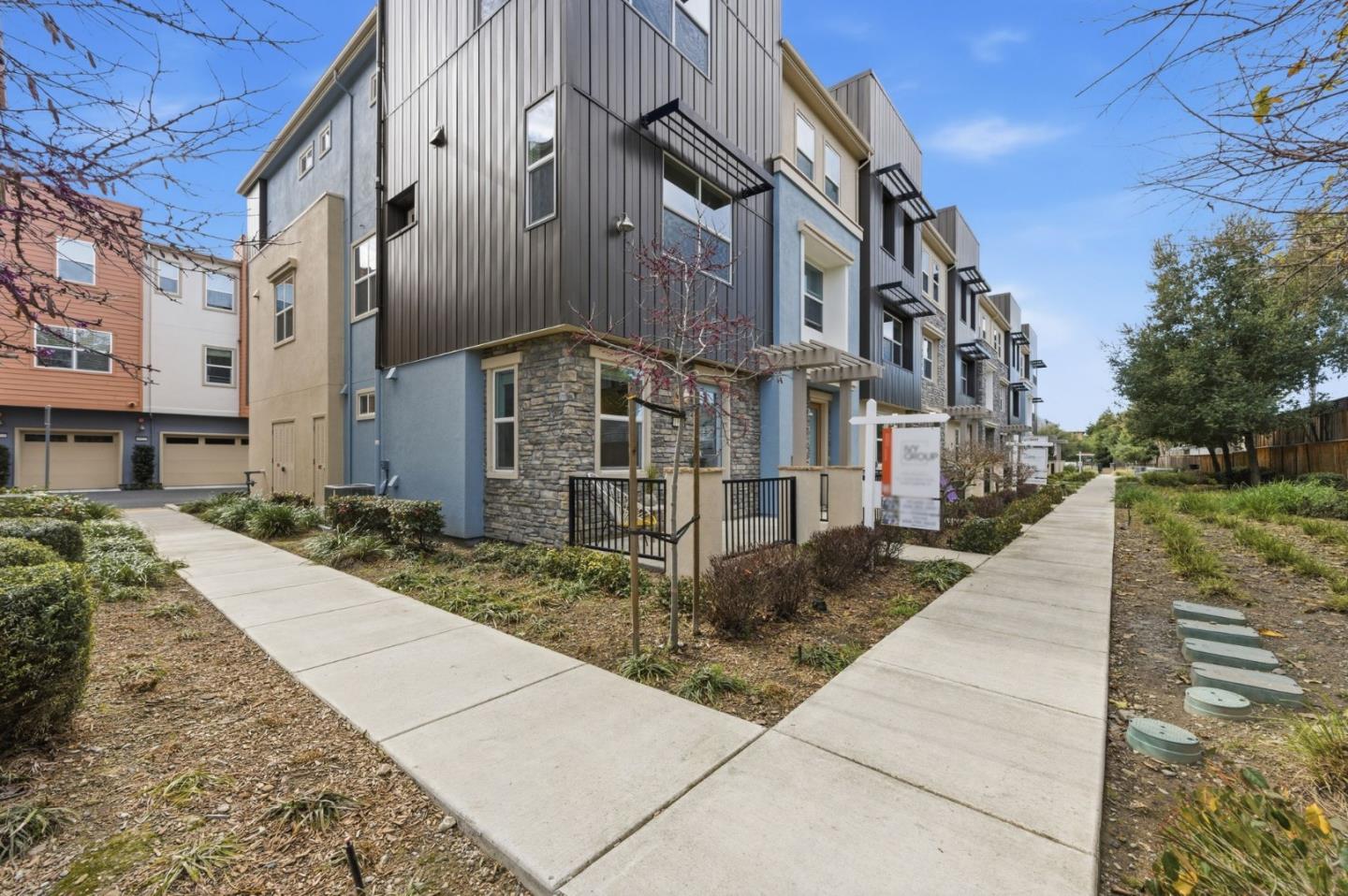 Detail Gallery Image 3 of 43 For 1923 Nevets Ln, San Jose,  CA 95133 - 3 Beds | 3/1 Baths