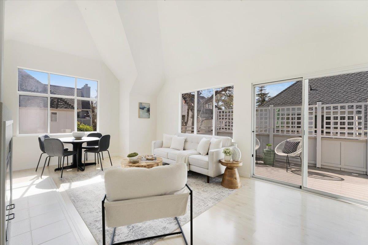 Detail Gallery Image 13 of 41 For 114 Annie Ln, Santa Cruz,  CA 95062 - 2 Beds | 2 Baths