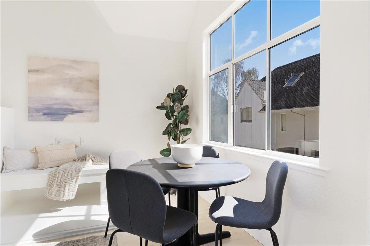 Detail Gallery Image 14 of 41 For 114 Annie Ln, Santa Cruz,  CA 95062 - 2 Beds | 2 Baths