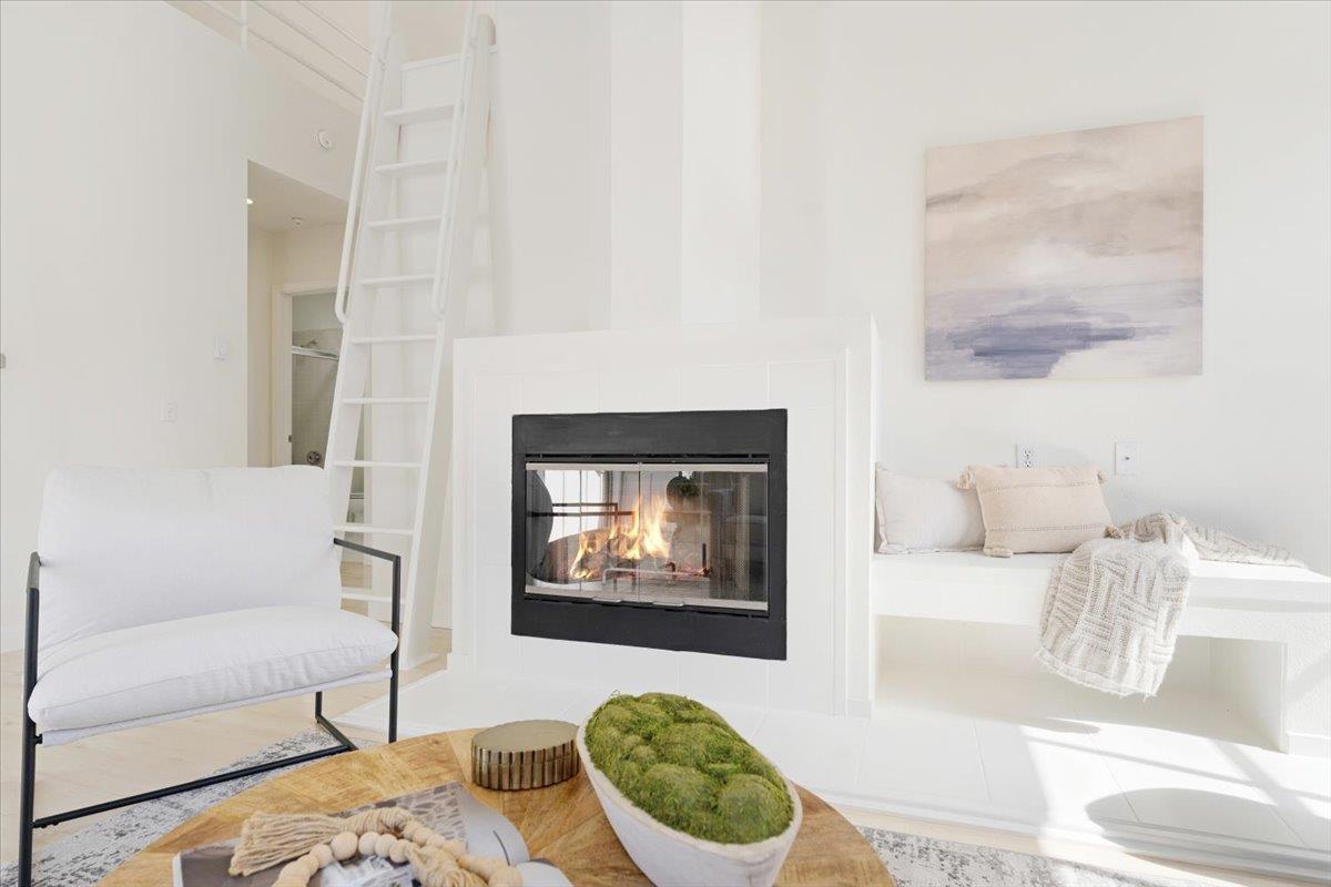 Detail Gallery Image 15 of 41 For 114 Annie Ln, Santa Cruz,  CA 95062 - 2 Beds | 2 Baths