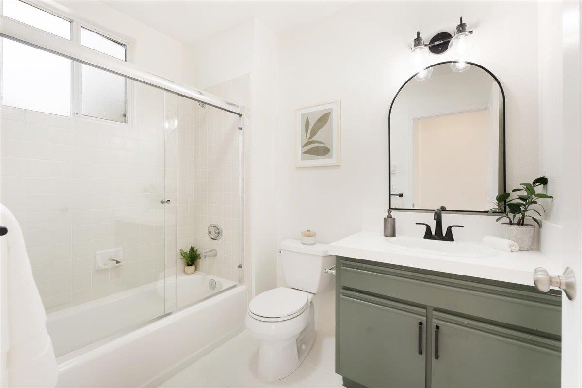 Detail Gallery Image 22 of 41 For 114 Annie Ln, Santa Cruz,  CA 95062 - 2 Beds | 2 Baths