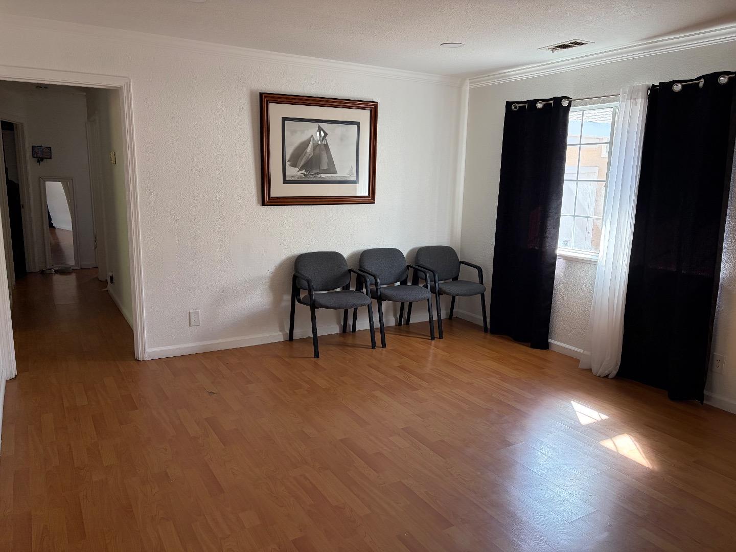 Detail Gallery Image 11 of 19 For 870 Leigh Ave, San Jose,  CA 95128 - – Beds | – Baths