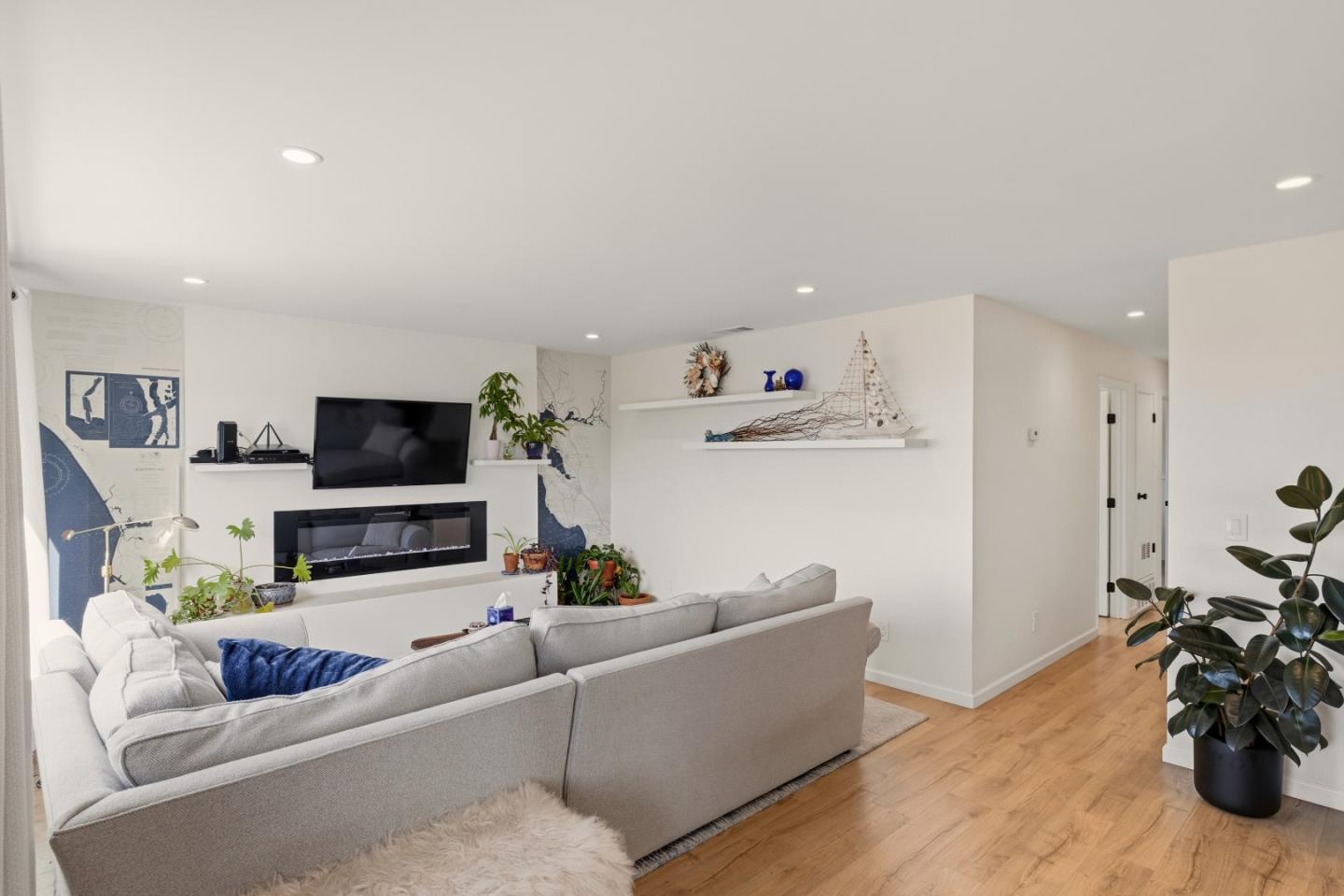 1330 Flores Street, Seaside, CA, 93955