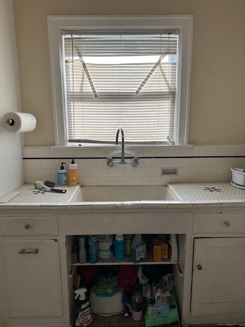 Detail Gallery Image 3 of 15 For 588 N 15th St, San Jose,  CA 95112 - 2 Beds | 1 Baths