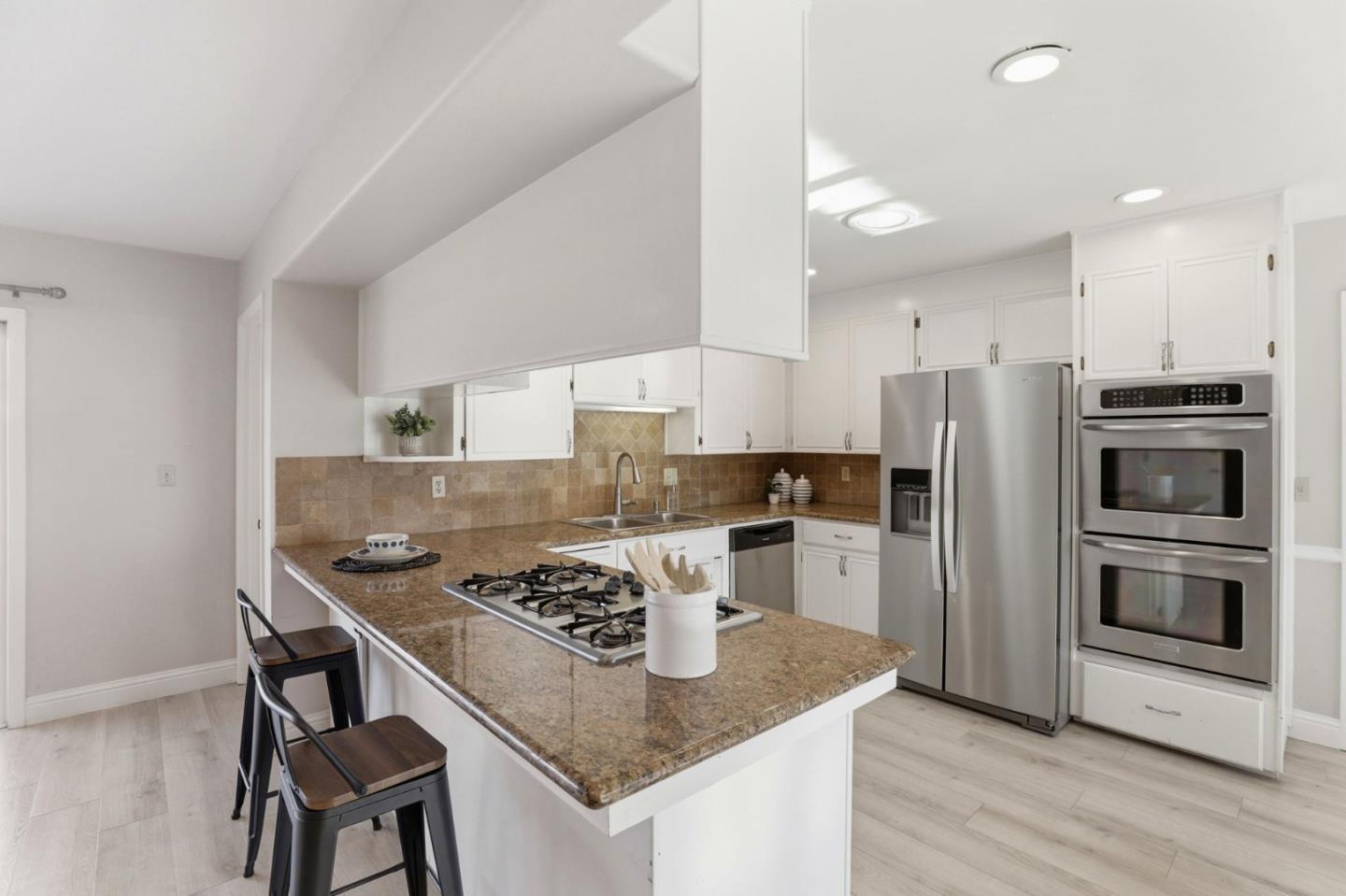 Detail Gallery Image 13 of 35 For 7611 Westwood Dr, Gilroy,  CA 95020 - 3 Beds | 2/1 Baths