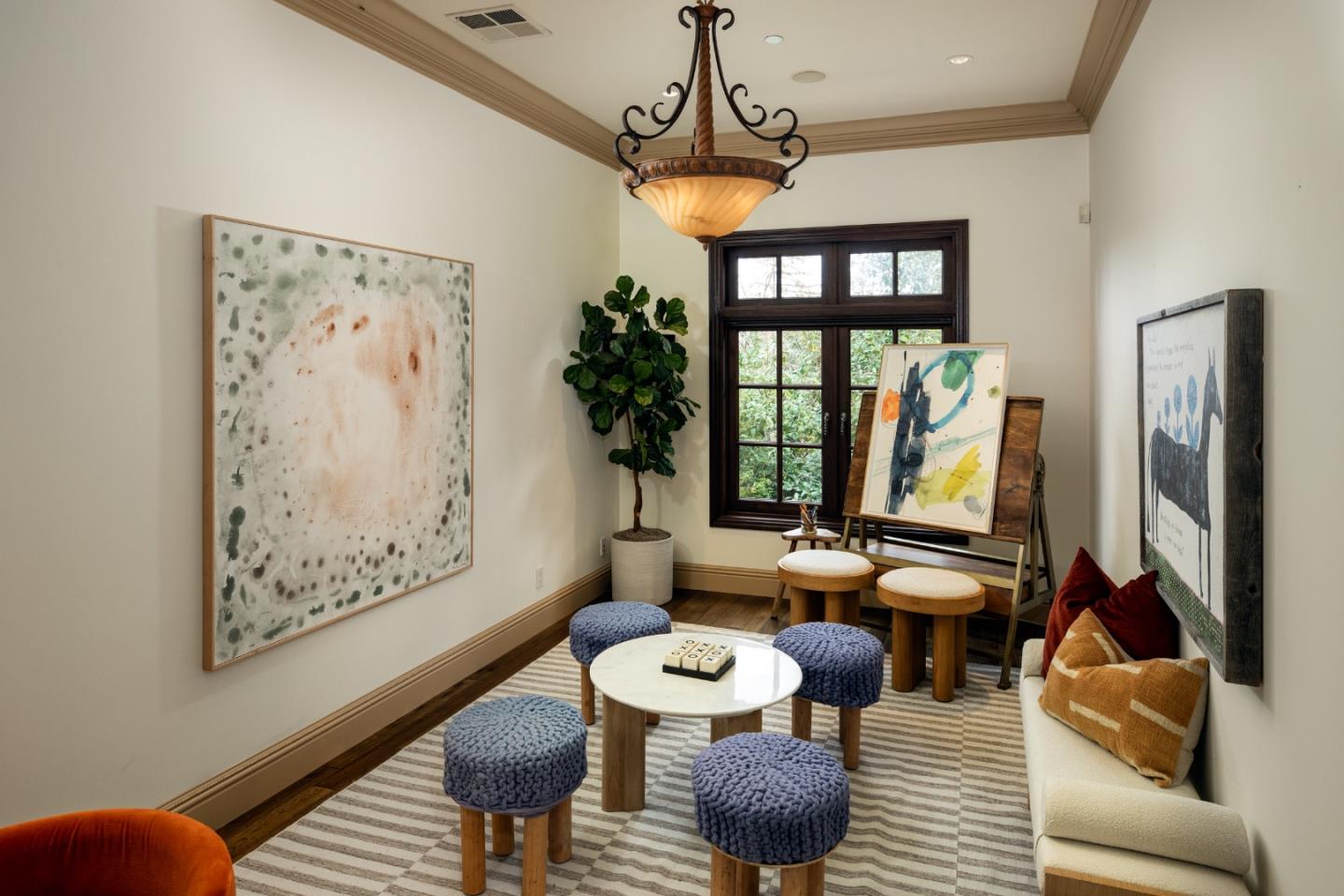 Detail Gallery Image 25 of 56 For 925 Seabury Rd, Hillsborough,  CA 94010 - 6 Beds | 9/2 Baths