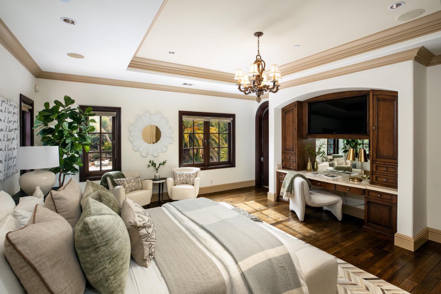 Detail Gallery Image 28 of 56 For 925 Seabury Rd, Hillsborough,  CA 94010 - 6 Beds | 9/2 Baths