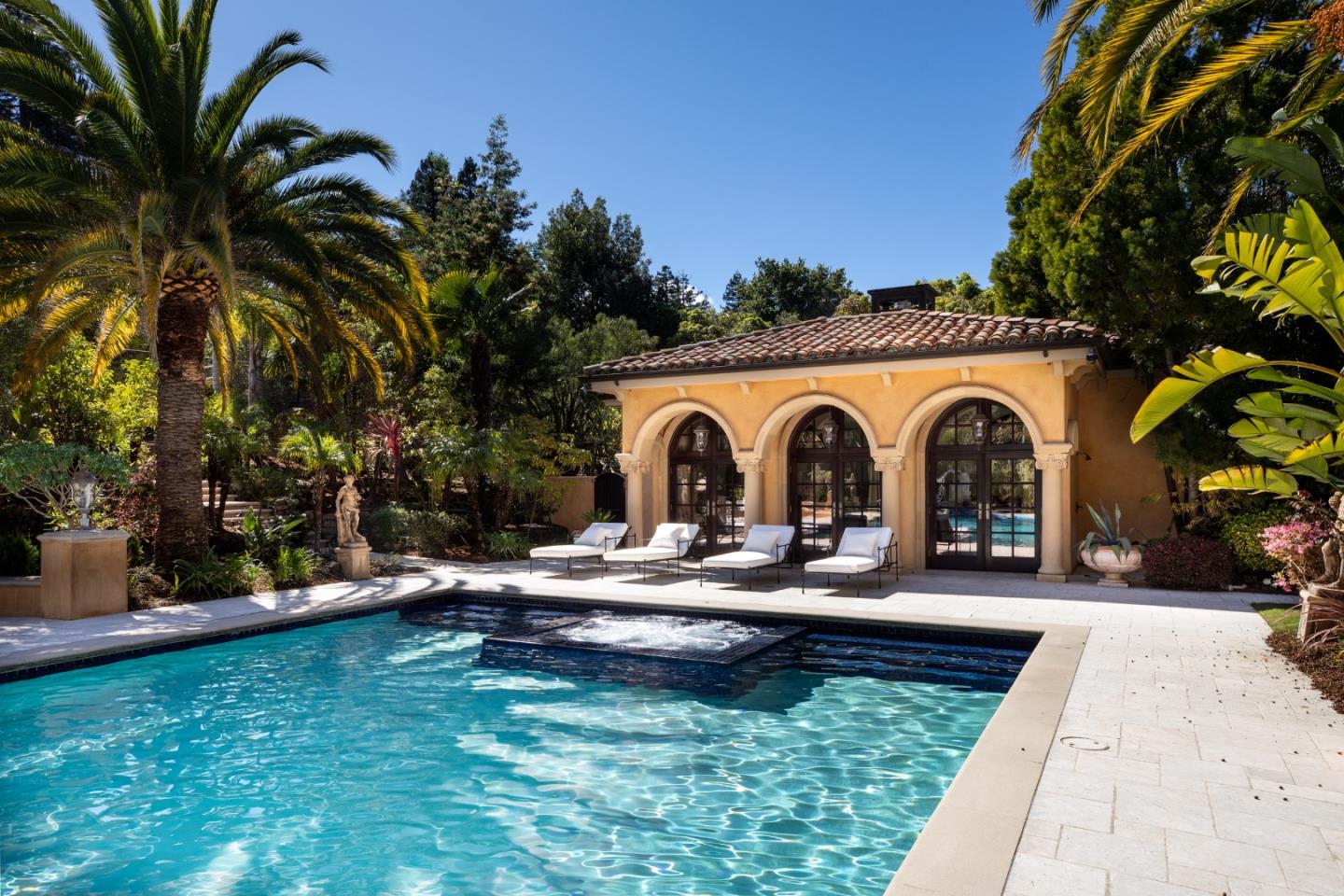 Detail Gallery Image 48 of 56 For 925 Seabury Rd, Hillsborough,  CA 94010 - 6 Beds | 9/2 Baths