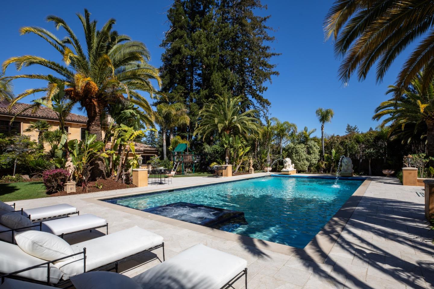 Detail Gallery Image 50 of 56 For 925 Seabury Rd, Hillsborough,  CA 94010 - 6 Beds | 9/2 Baths