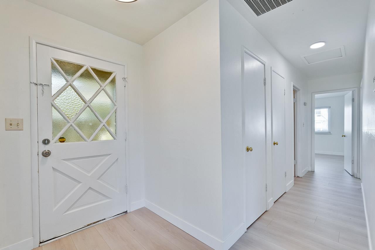 Detail Gallery Image 27 of 82 For 570-572 La Conner Dr, Sunnyvale,  CA 94087 - – Beds | – Baths