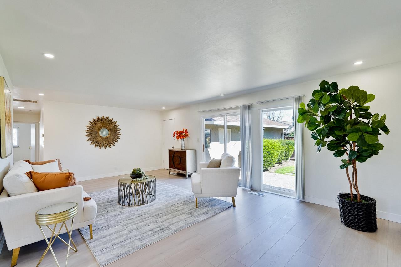 Detail Gallery Image 32 of 82 For 570-572 La Conner Dr, Sunnyvale,  CA 94087 - – Beds | – Baths