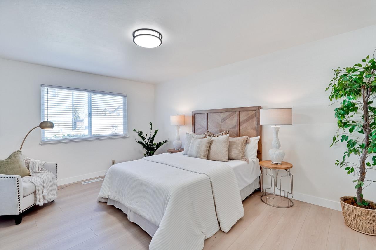 Detail Gallery Image 36 of 82 For 570-572 La Conner Dr, Sunnyvale,  CA 94087 - – Beds | – Baths