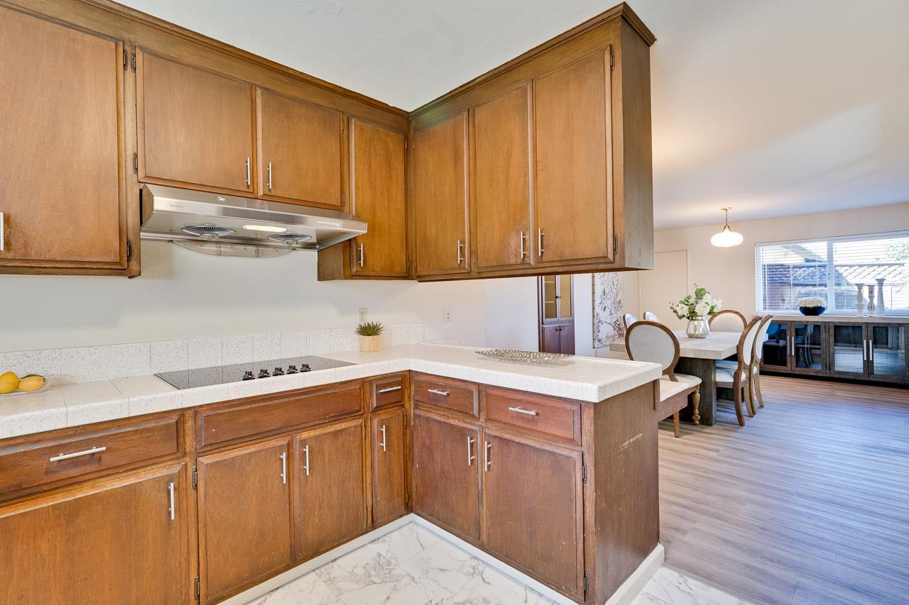 Detail Gallery Image 59 of 82 For 570-572 La Conner Dr, Sunnyvale,  CA 94087 - – Beds | – Baths