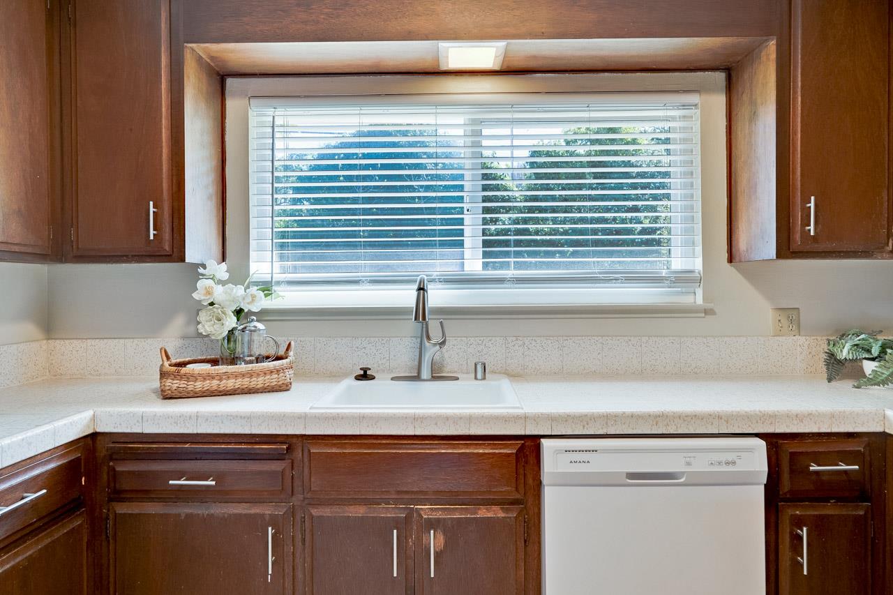 Detail Gallery Image 62 of 82 For 570-572 La Conner Dr, Sunnyvale,  CA 94087 - – Beds | – Baths