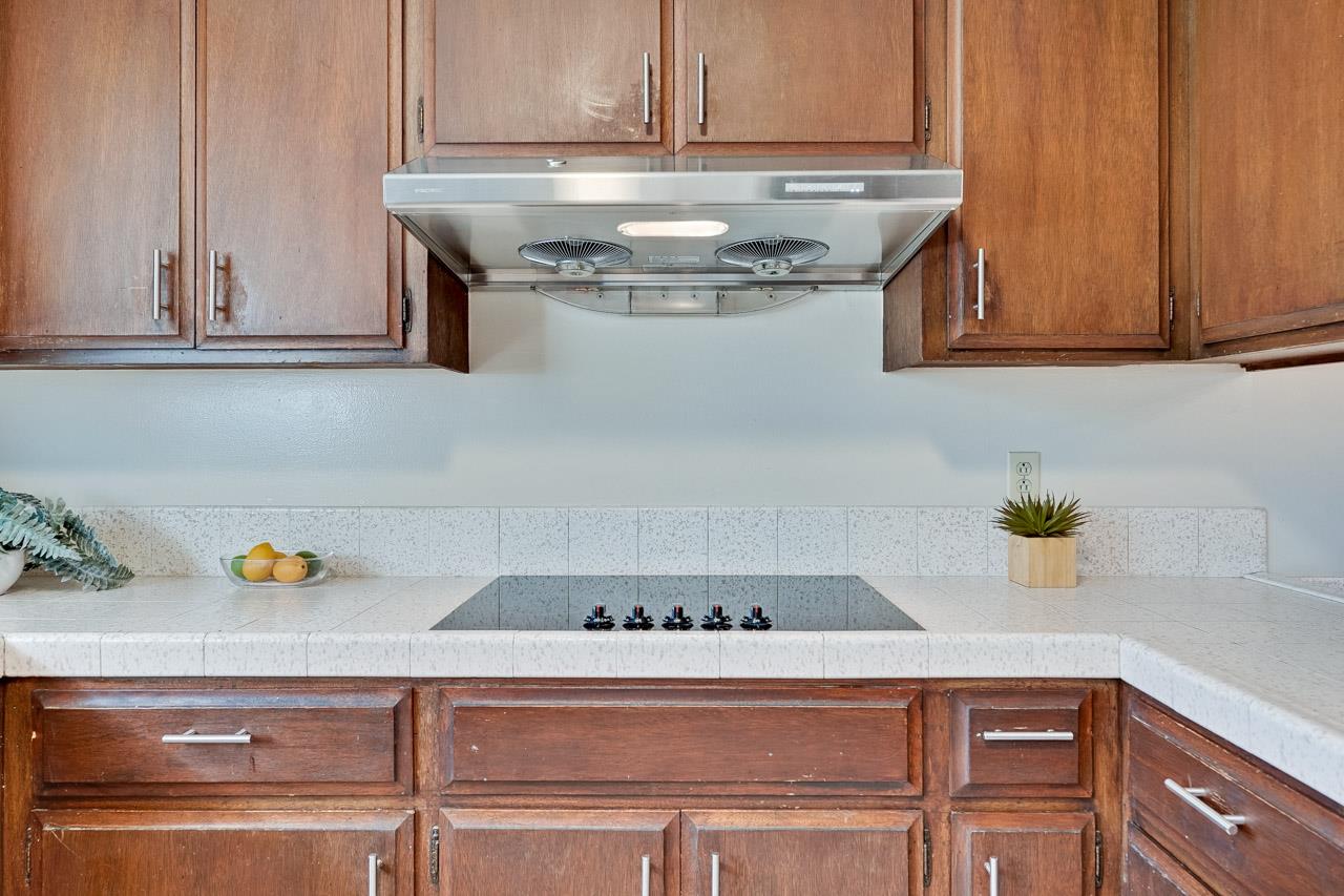 Detail Gallery Image 63 of 82 For 570-572 La Conner Dr, Sunnyvale,  CA 94087 - – Beds | – Baths