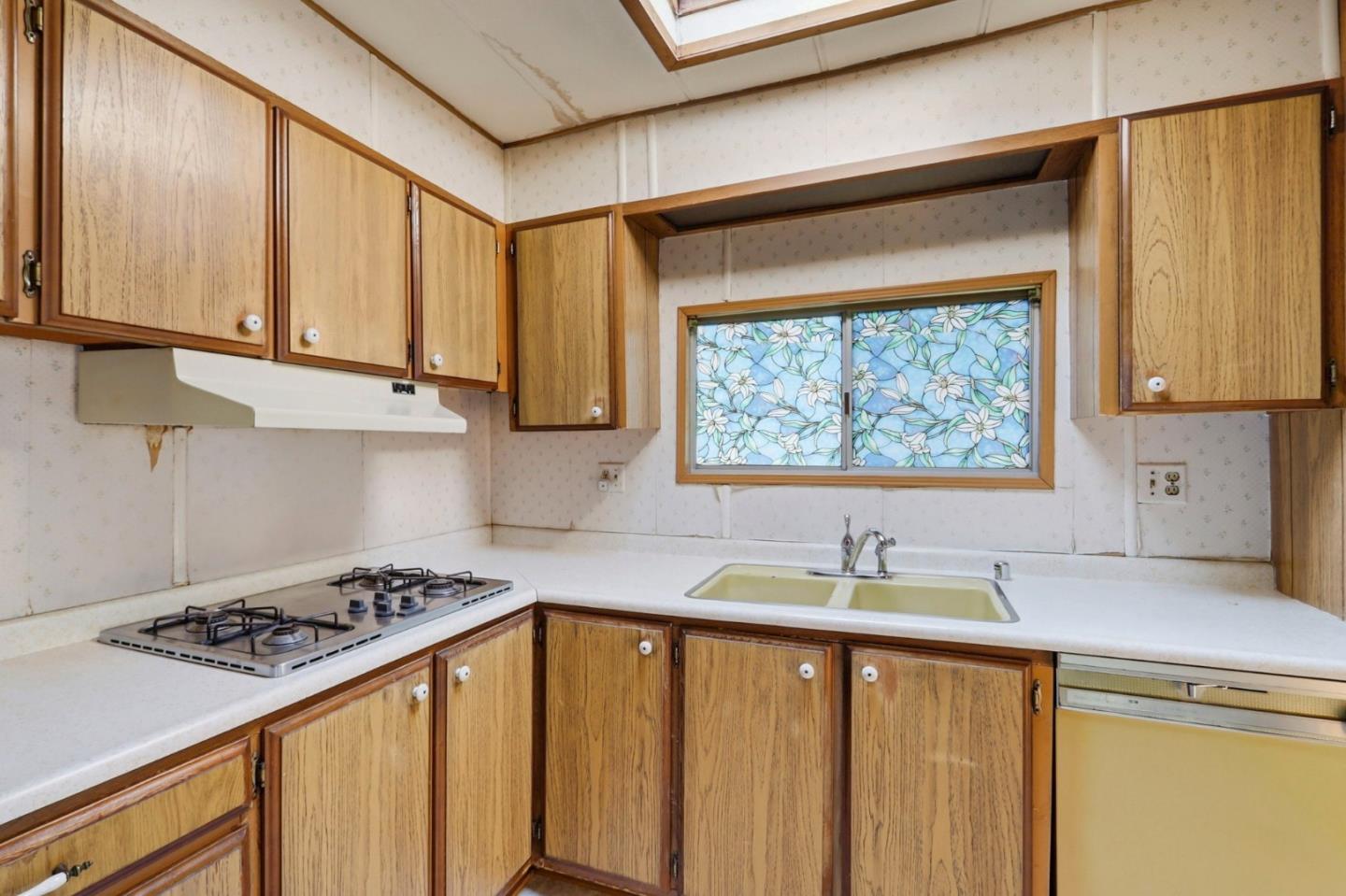 Detail Gallery Image 10 of 30 For 1075 Space Park Way #145,  Mountain View,  CA 94043 - 2 Beds | 2 Baths