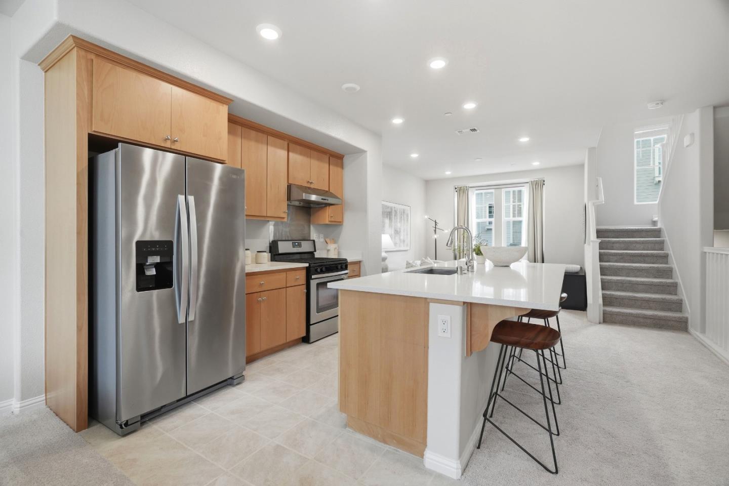 Detail Gallery Image 11 of 53 For 217 Orbit Way, Mountain View,  CA 94043 - 3 Beds | 3/1 Baths