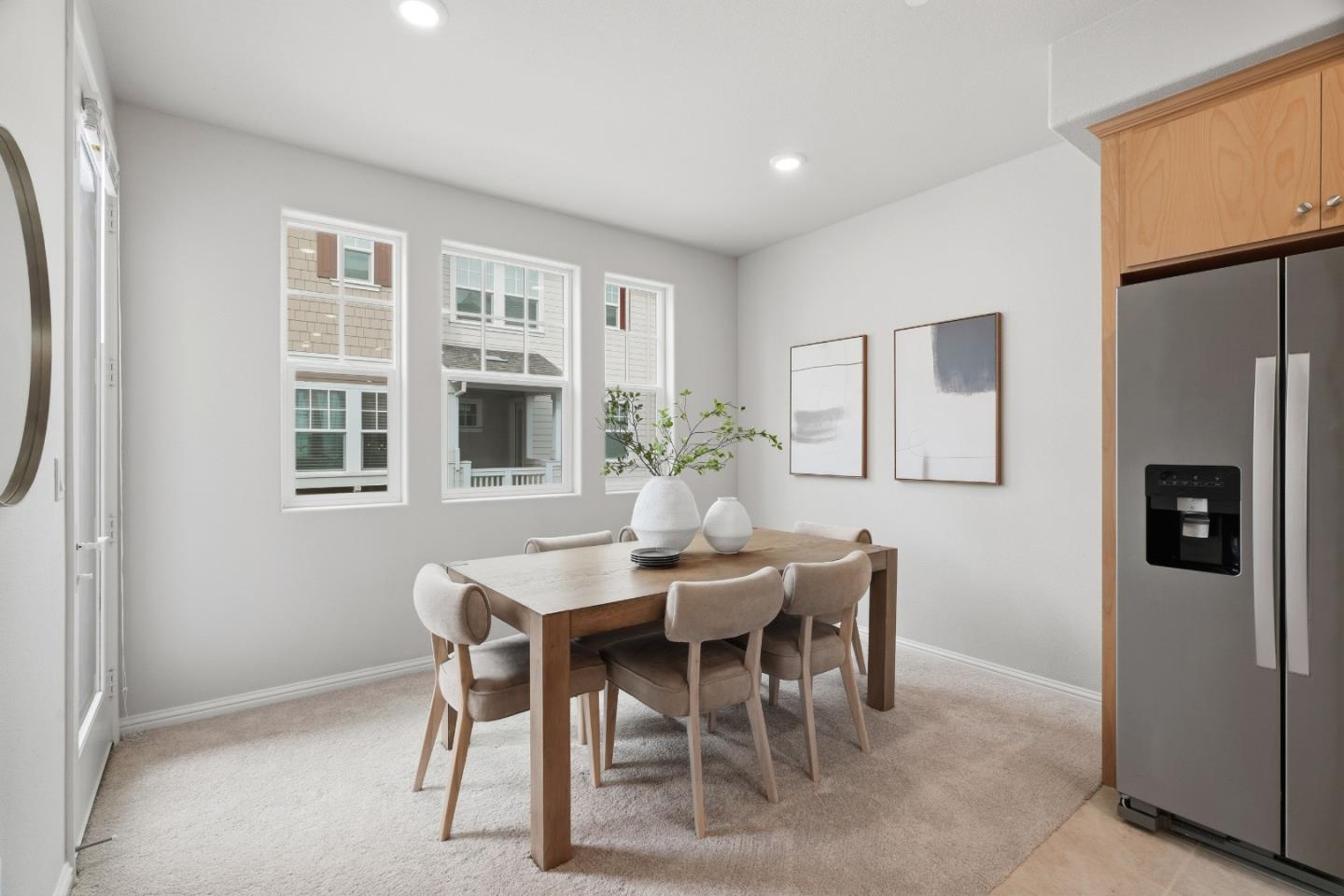 Detail Gallery Image 16 of 53 For 217 Orbit Way, Mountain View,  CA 94043 - 3 Beds | 3/1 Baths