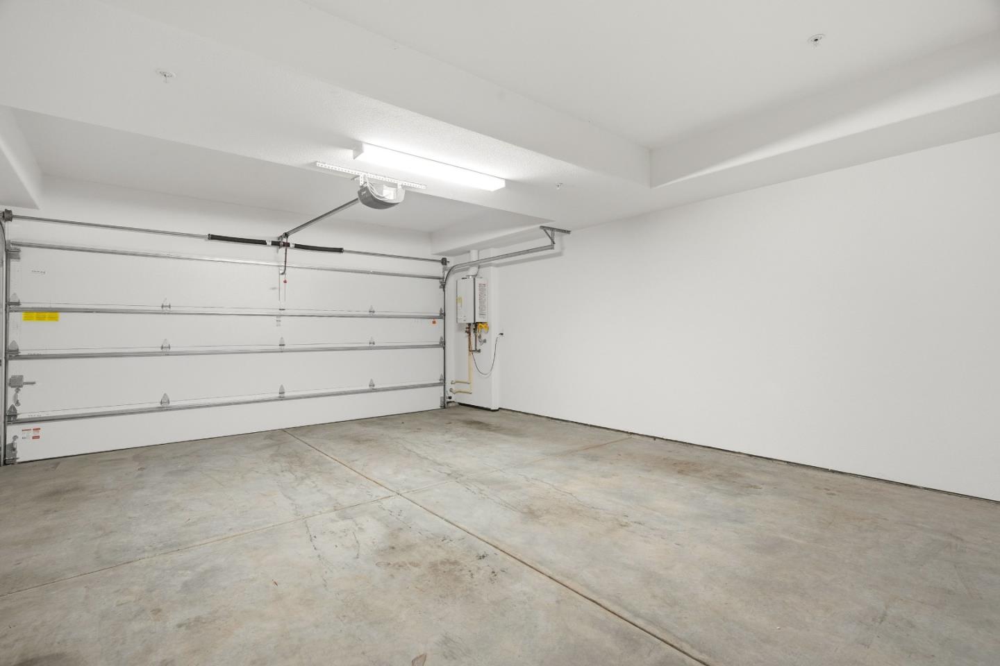 Detail Gallery Image 35 of 53 For 217 Orbit Way, Mountain View,  CA 94043 - 3 Beds | 3/1 Baths