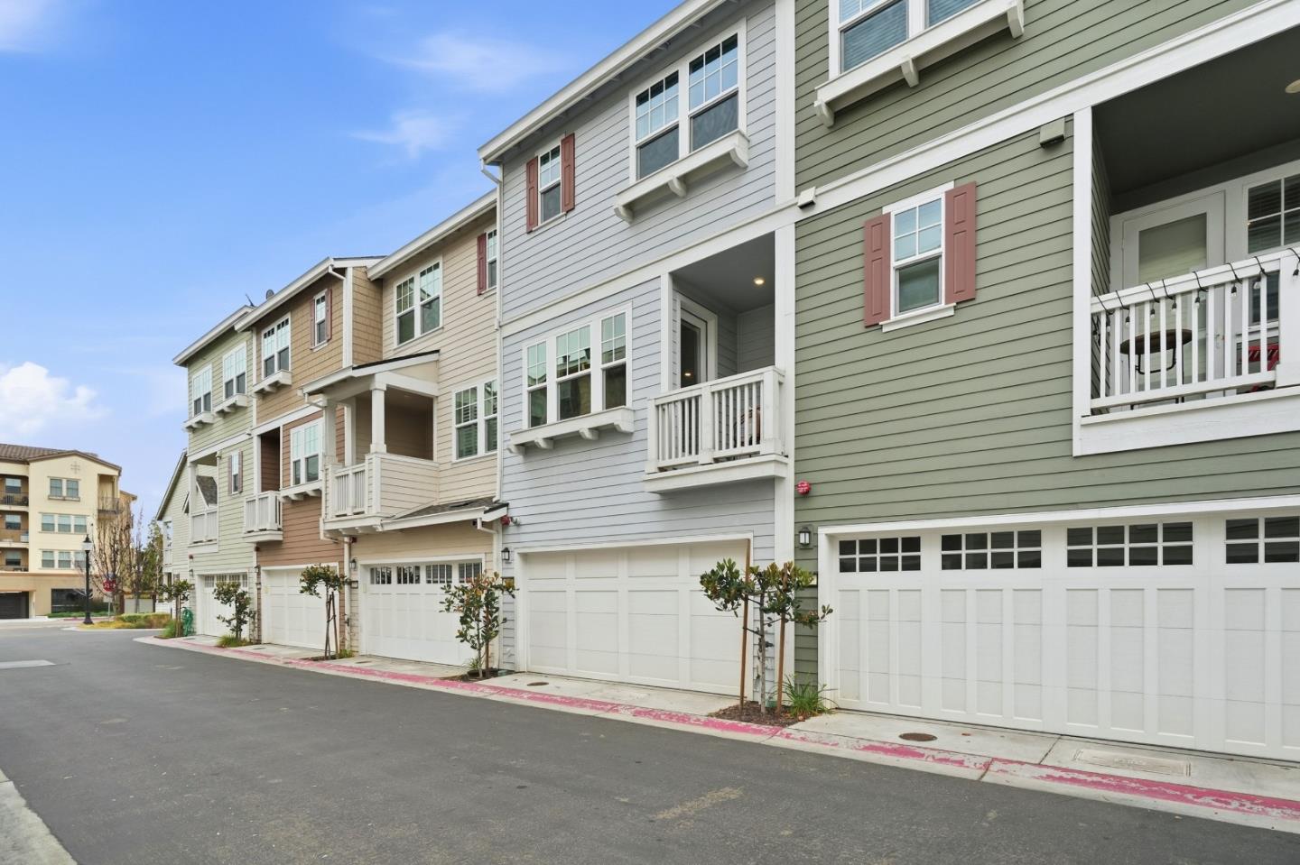 Detail Gallery Image 37 of 53 For 217 Orbit Way, Mountain View,  CA 94043 - 3 Beds | 3/1 Baths