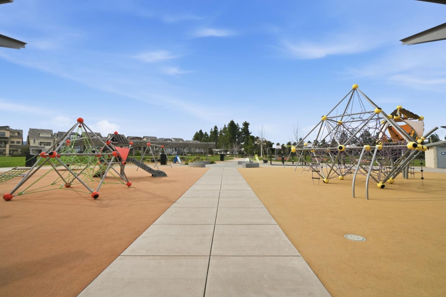 Detail Gallery Image 44 of 53 For 217 Orbit Way, Mountain View,  CA 94043 - 3 Beds | 3/1 Baths