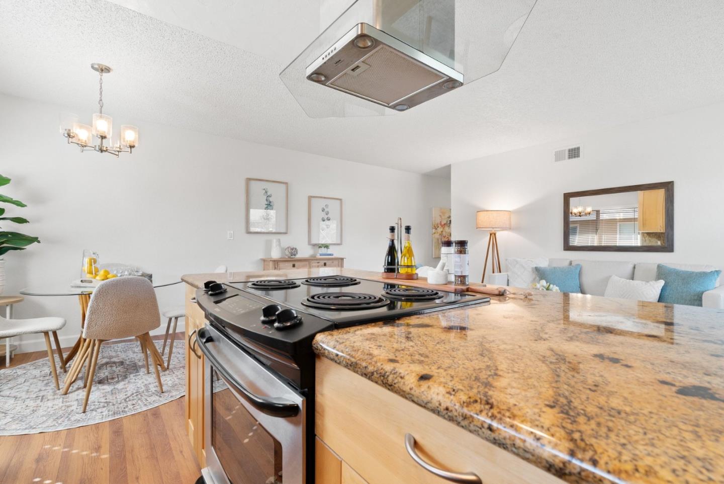 Detail Gallery Image 20 of 41 For 4465 Diamond St #4,  Capitola,  CA 95010 - 2 Beds | 1 Baths