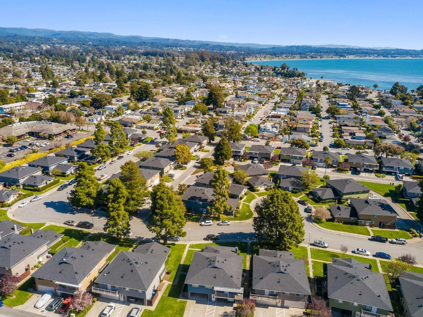 Detail Gallery Image 41 of 41 For 4465 Diamond St #4,  Capitola,  CA 95010 - 2 Beds | 1 Baths