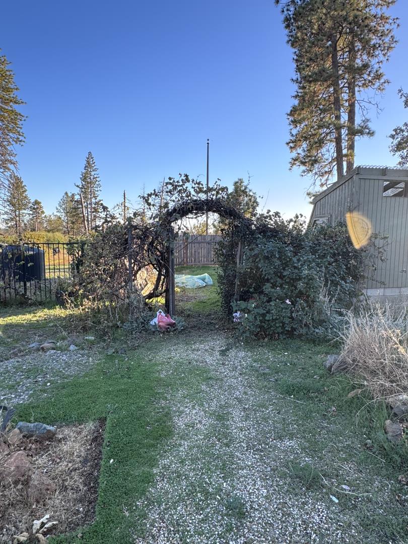 Detail Gallery Image 16 of 31 For 12168 Granite Ridge Rd, Oroville,  CA 95965 - 3 Beds | 2 Baths