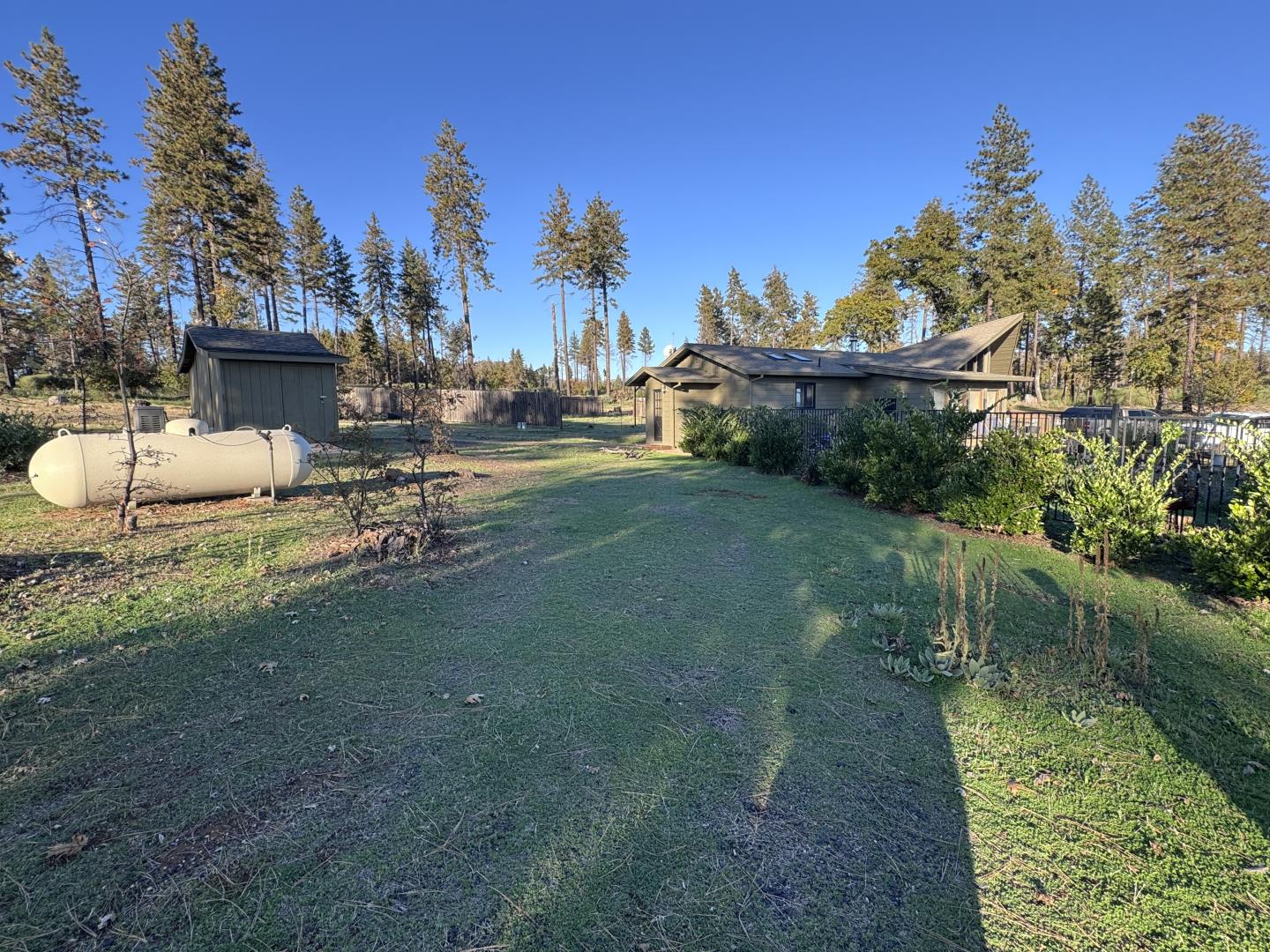 Detail Gallery Image 20 of 31 For 12168 Granite Ridge Rd, Oroville,  CA 95965 - 3 Beds | 2 Baths