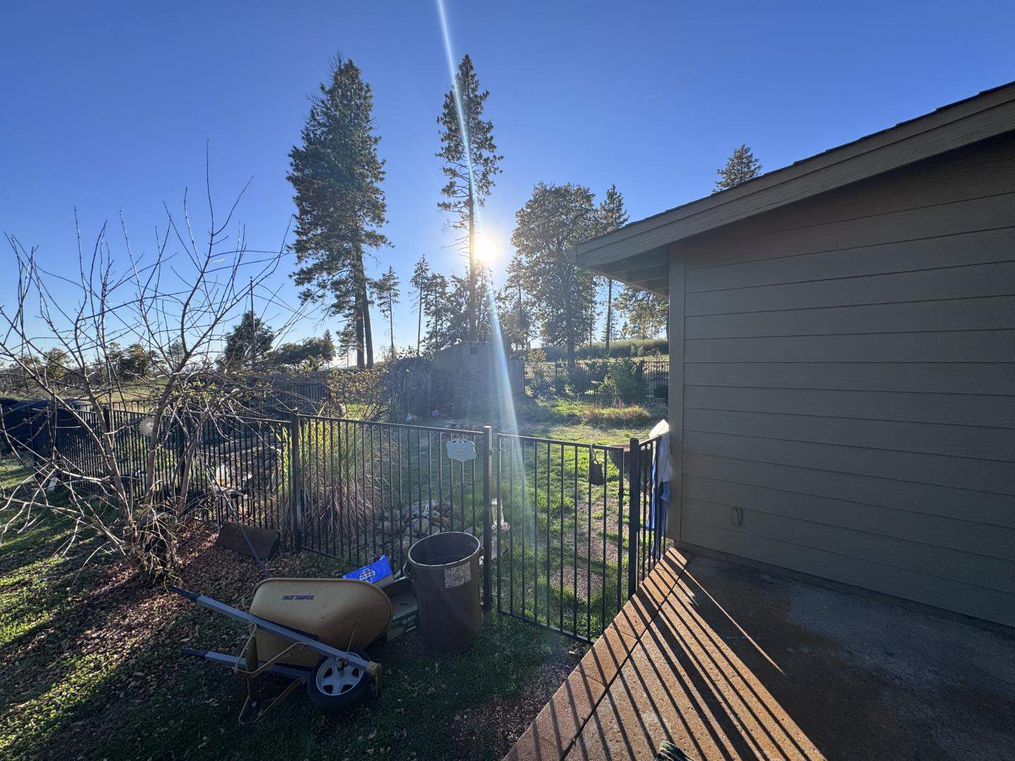 Detail Gallery Image 9 of 31 For 12168 Granite Ridge Rd, Oroville,  CA 95965 - 3 Beds | 2 Baths