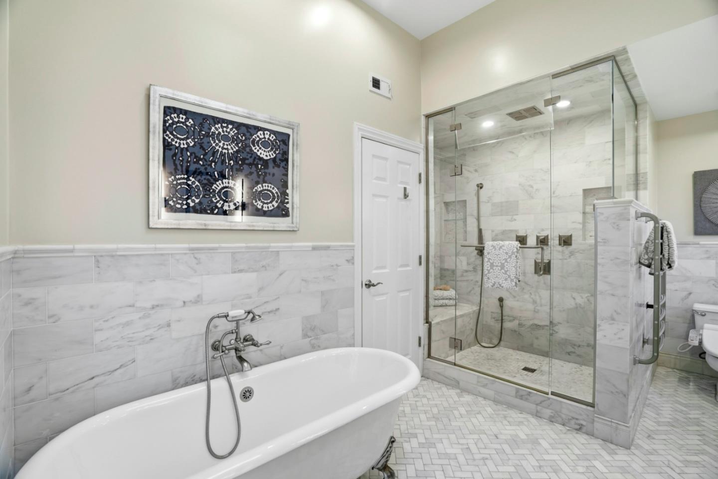 Detail Gallery Image 19 of 31 For 1851 Hull Ave, Redwood City,  CA 94061 - 4 Beds | 2/1 Baths
