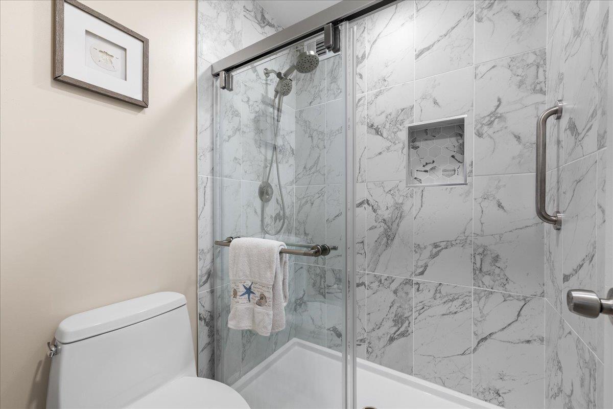 Detail Gallery Image 16 of 32 For 3323 La Mesa Dr #5,  San Carlos,  CA 94070 - 2 Beds | 2 Baths