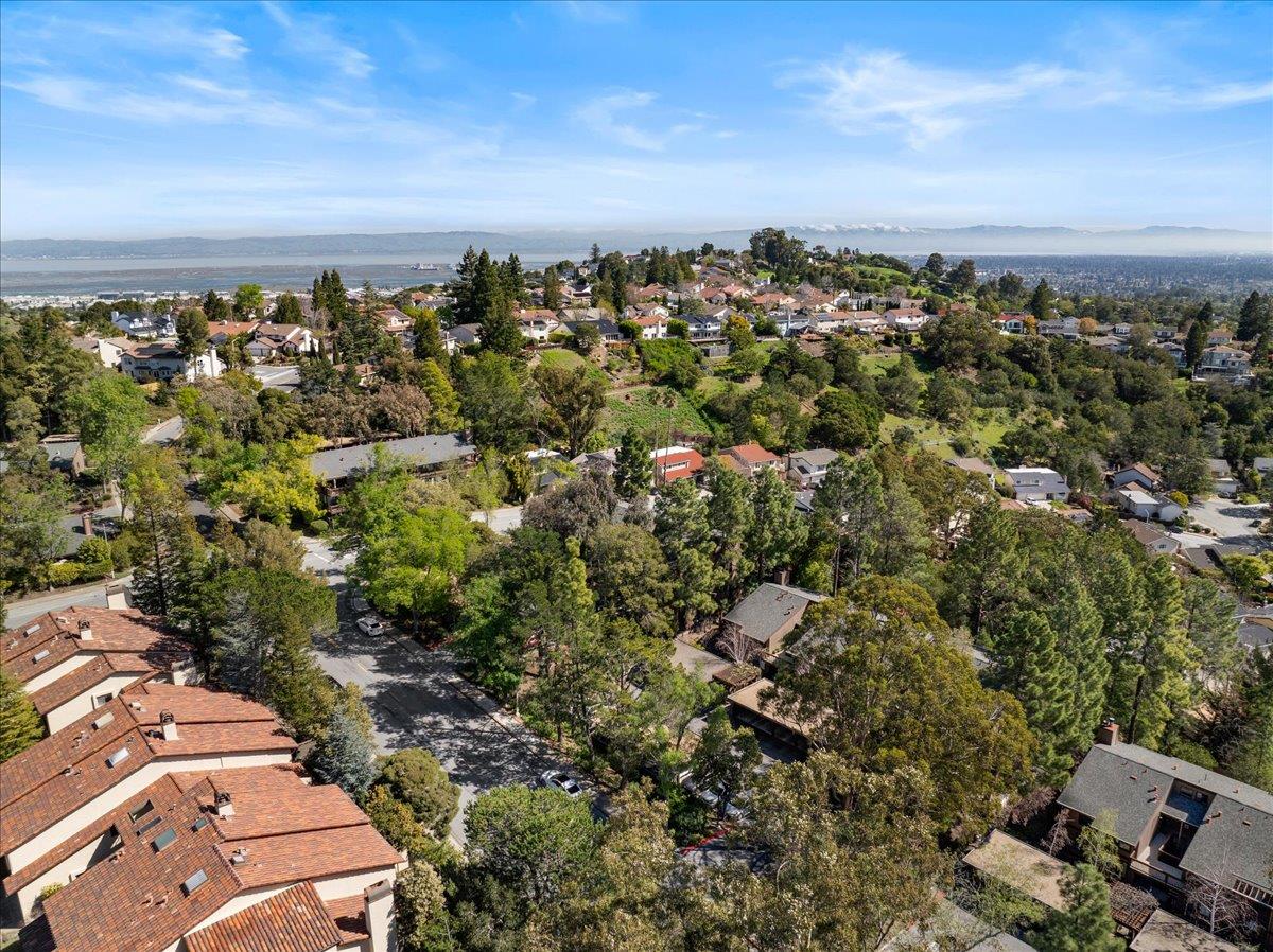 Detail Gallery Image 22 of 32 For 3323 La Mesa Dr #5,  San Carlos,  CA 94070 - 2 Beds | 2 Baths