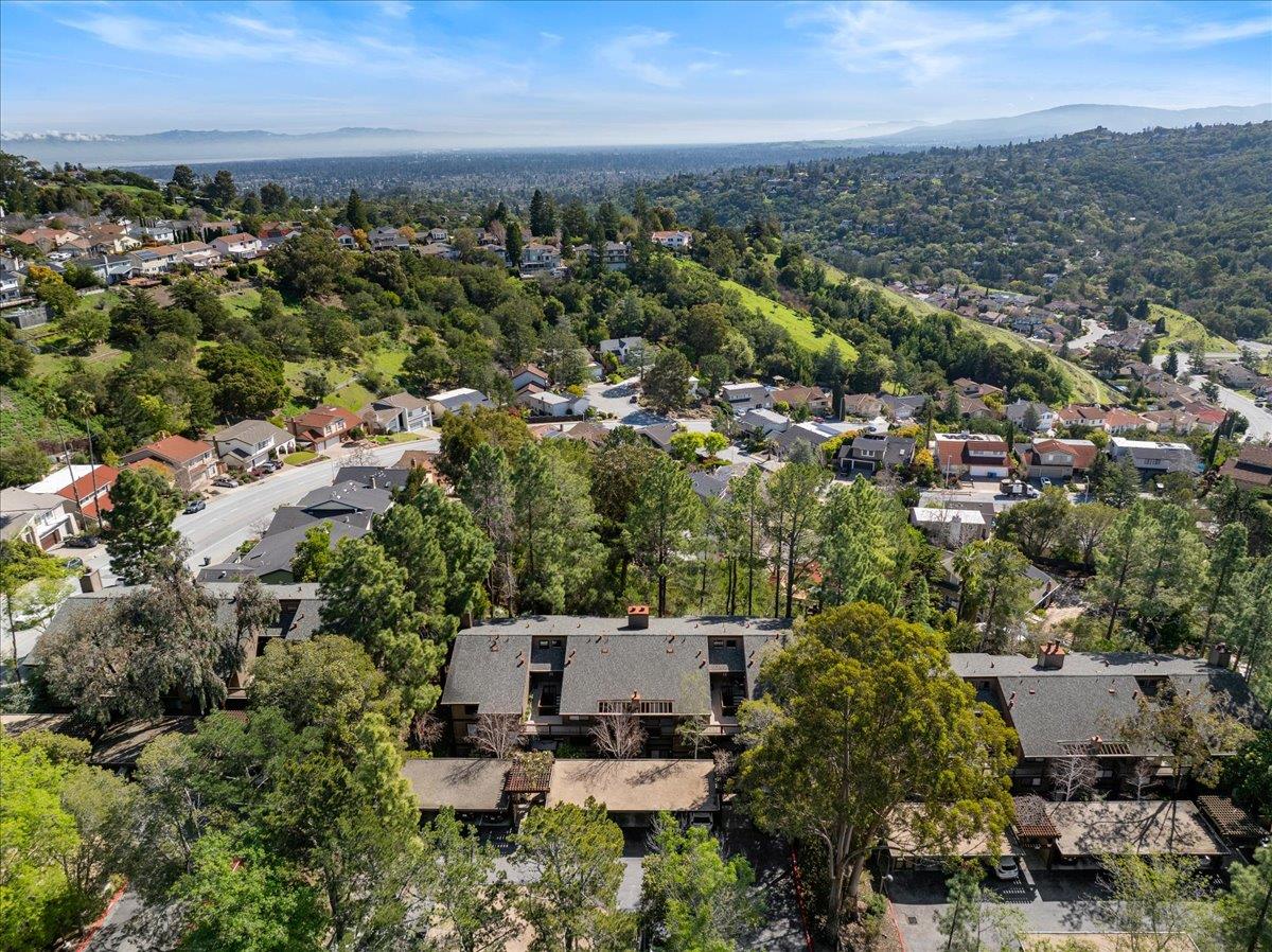 Detail Gallery Image 23 of 32 For 3323 La Mesa Dr #5,  San Carlos,  CA 94070 - 2 Beds | 2 Baths