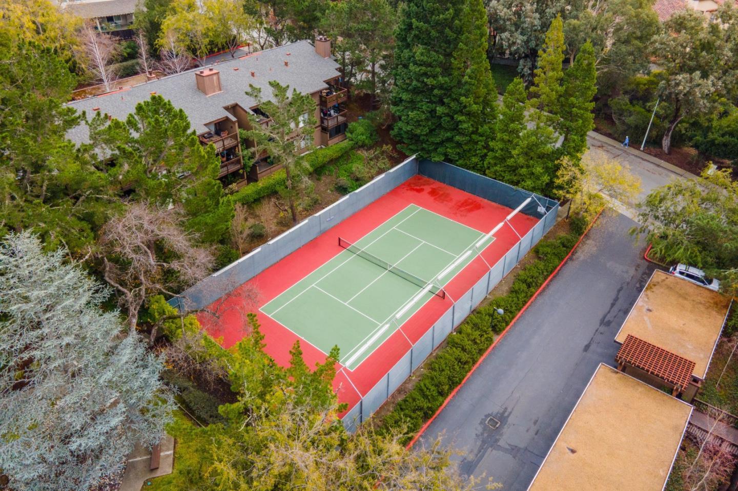 Detail Gallery Image 31 of 32 For 3323 La Mesa Dr #5,  San Carlos,  CA 94070 - 2 Beds | 2 Baths