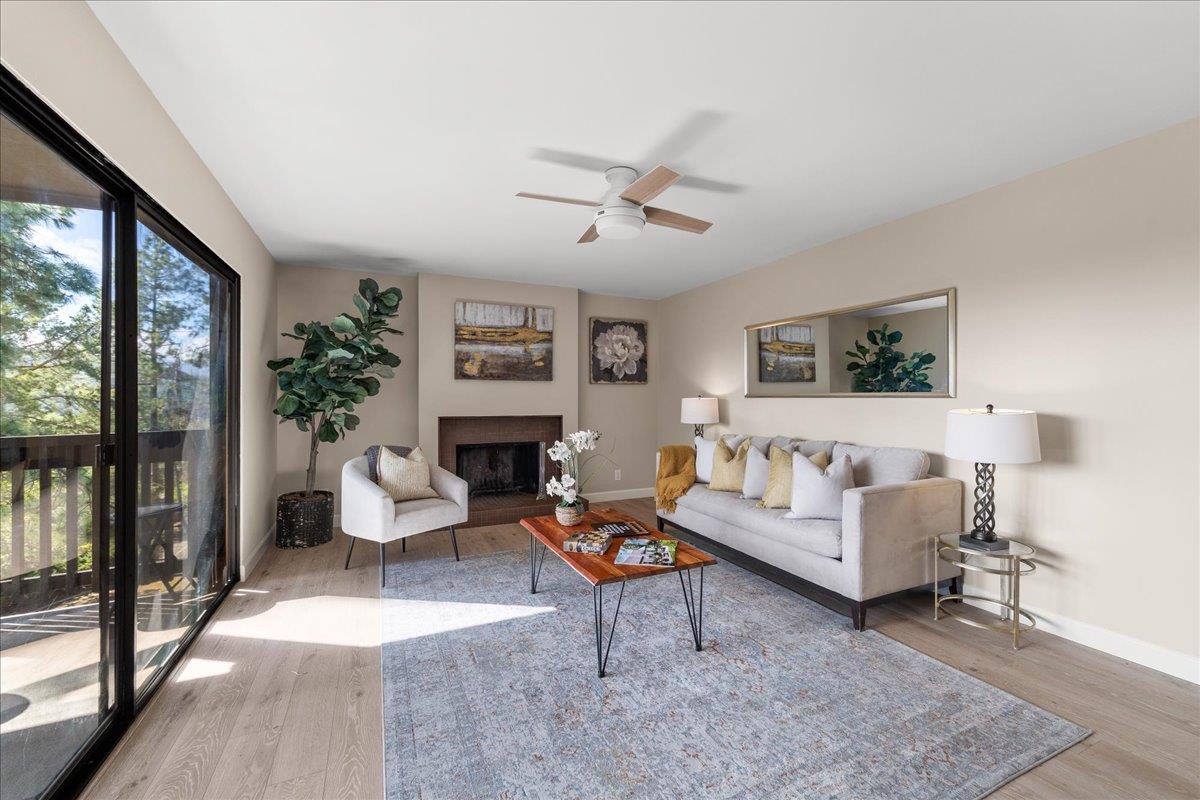 Detail Gallery Image 4 of 32 For 3323 La Mesa Dr #5,  San Carlos,  CA 94070 - 2 Beds | 2 Baths