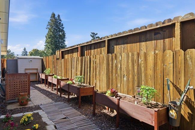 Detail Gallery Image 46 of 71 For 17881 Los Alamos Dr, Saratoga,  CA 95070 - 4 Beds | 3 Baths