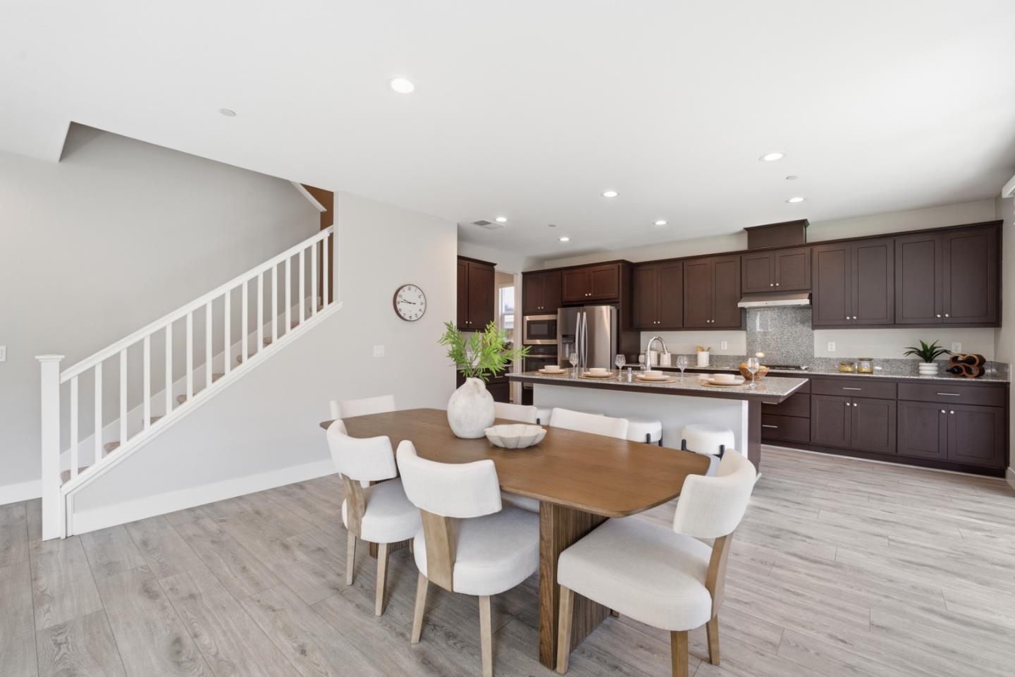 Detail Gallery Image 10 of 37 For 6430 Godani St, Gilroy,  CA 95020 - 4 Beds | 3 Baths