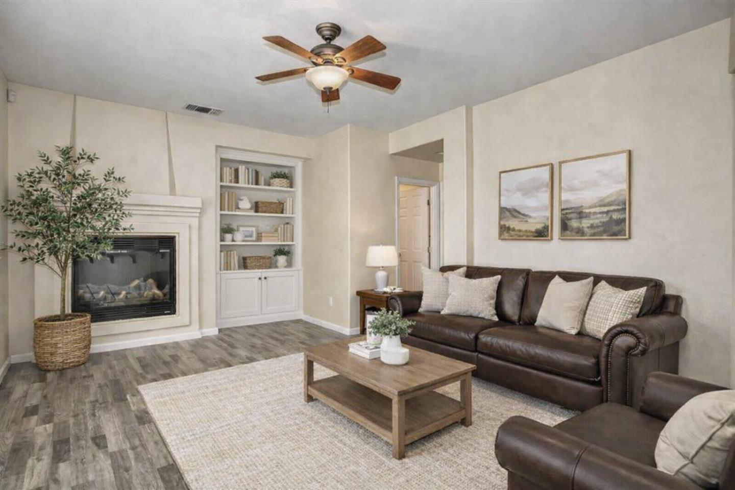 Detail Gallery Image 5 of 21 For 5700 Gold Poppy Way, Elk Grove,  CA 95757 - 4 Beds | 2/1 Baths