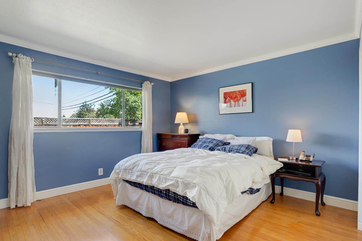 Detail Gallery Image 18 of 36 For 587 Cambridge Dr, Santa Clara,  CA 95051 - 4 Beds | 3 Baths