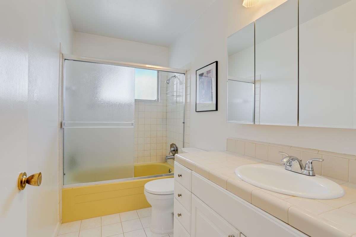 Detail Gallery Image 24 of 36 For 587 Cambridge Dr, Santa Clara,  CA 95051 - 4 Beds | 3 Baths