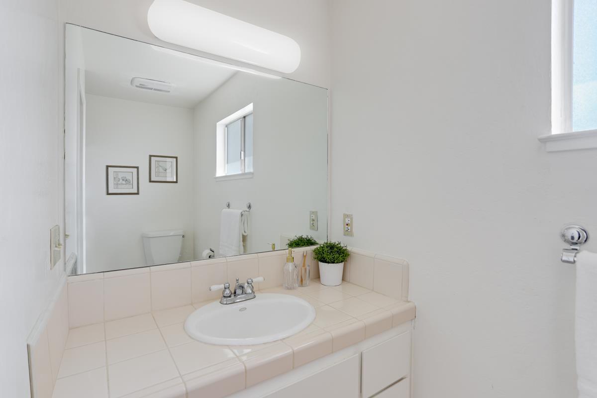 Detail Gallery Image 31 of 36 For 587 Cambridge Dr, Santa Clara,  CA 95051 - 4 Beds | 3 Baths